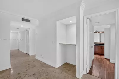 359 Lakeview Dr #102, Weston, FL 33326 - Photo 10