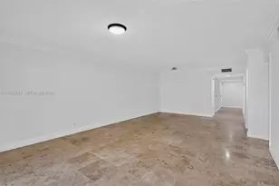 359 Lakeview Dr, Weston, FL 33326 - Photo 14