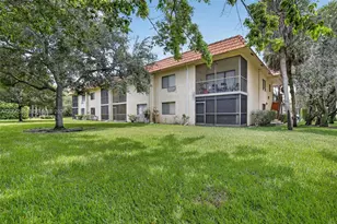 359 Lakeview Dr, Weston, FL 33326 - Photo 32