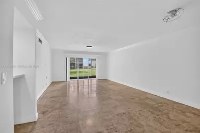 359 Lakeview Dr #102, Weston, FL 33326 - Photo 8