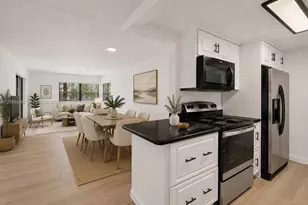 220 Lakeview Dr, Weston, FL 33326 - Photo 2