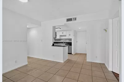 220 Lakeview Dr #210, Weston, FL 33326 - Photo 14