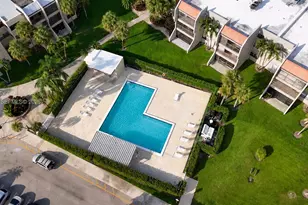 220 Lakeview Dr, Weston, FL 33326 - Photo 38