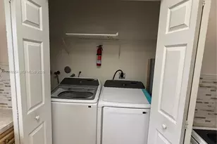 761 NW 24th Ct, Miami, FL 33125 - Photo 1