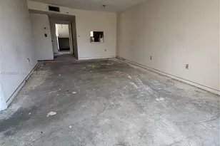 8325 Sunrise Lakes Blvd, Sunrise, FL 33322 - Photo 1
