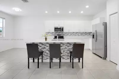879 SE 26th Ter, Homestead, FL 33035 - Photo 38