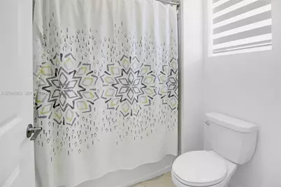 879 SE 26th Ter, Homestead, FL 33035 - Photo 14