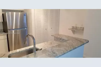 4195 N Haverhill Rd #303, West Palm Beach, FL 33417 - Photo 6