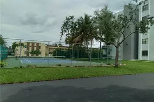 [Address not provided], Hallandale Beach, FL 33009 - Photo 20