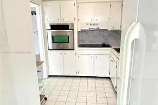 900 Bay Dr, Miami Beach, FL 33141 - Photo 14