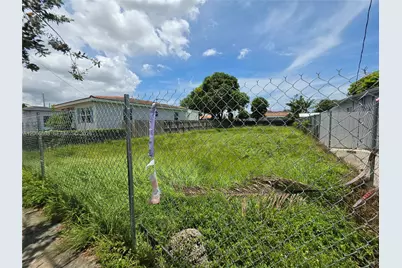 231 NW 62nd Ave, Miami, FL 33126 - Photo 2