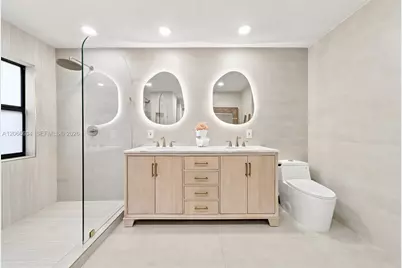 402 SW 200th Ter, Pembroke Pines, FL 33029 - Photo 4