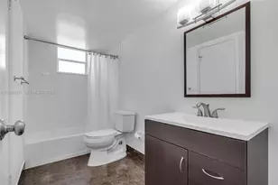 860 NW 106th Ave, Miami, FL 33172 - Photo 22