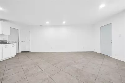 1041 NE 9th Ave #A1, Fort Lauderdale, FL 33304 - Photo 6