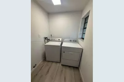 2910 NW 6th Ct, Pompano Beach, FL 33069 - Photo 4