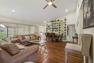 10308 Greenbriar Ct, Boca Raton, FL 33498 - Photo 6