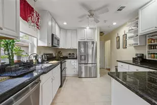 10308 Greenbriar Ct, Boca Raton, FL 33498 - Photo 12