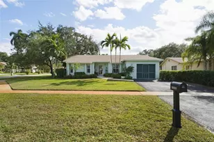 10308 Greenbriar Ct, Boca Raton, FL 33498 - Photo 1