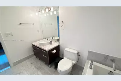 244 Biscayne Blvd #808, Miami, FL 33132 - Photo 10