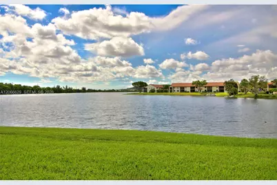 206 Liberty Ct #., Deerfield Beach, FL 33442 - Photo 10