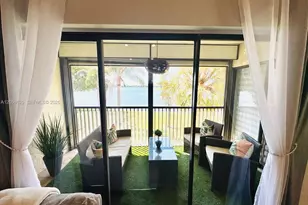 206 Liberty Ct, Deerfield Beach, FL 33442 - Photo 12