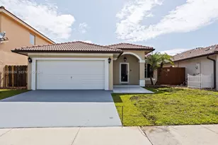 21505 SW 89th Path, Cutler Bay, FL 33189 - Photo 2