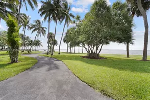 3 Grove Isle Dr, Miami, FL 33133 - Photo 18