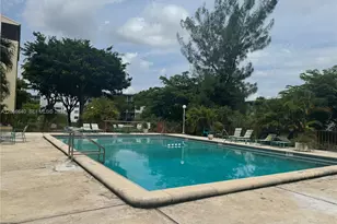 8775 Park Blvd, Miami, FL 33172 - Photo 30