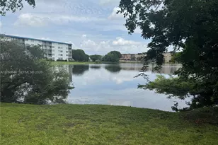 8775 Park Blvd, Miami, FL 33172 - Photo 2