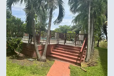 8775 Park Blvd #123, Miami, FL 33172 - Photo 20