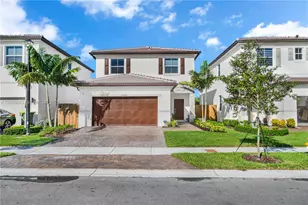 2444 SE 24th Ave, Homestead, FL 33035 - Photo 2