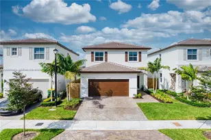 2444 SE 24th Ave, Homestead, FL 33035 - Photo 4