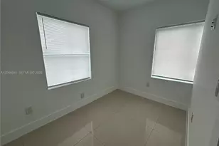 1890 NW 35th St, Miami, FL 33126 - Photo 10