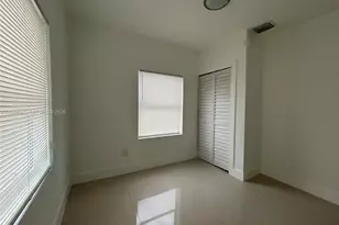1890 NW 35th St, Miami, FL 33126 - Photo 12