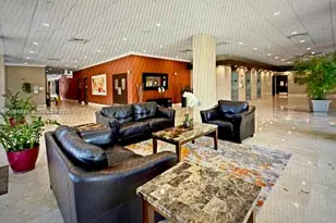 400 Kings Point Dr, Sunny Isles Beach, FL 33160 - Photo 22