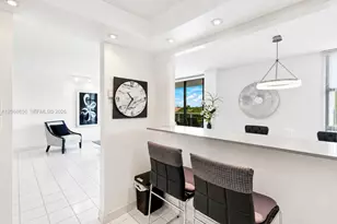 3675 N Country Club Dr, Aventura, FL 33180 - Photo 10