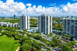 3675 N Country Club Dr, Aventura, FL 33180 - Photo 8