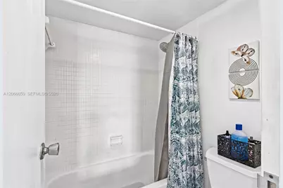 3675 N Country Club Dr #401, Aventura, FL 33180 - Photo 22