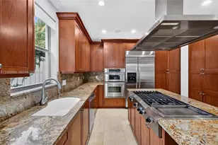 125 NE 16th Terrace, Fort Lauderdale, FL 33301 - Photo 18