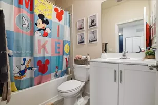 3378 W 112th St, Hialeah, FL 33018 - Photo 38