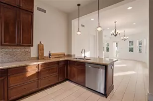 1749 NE 9th St, Fort Lauderdale, FL 33304 - Photo 14