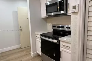 17530 NW 68th Ave, Hialeah, FL 33015 - Photo 16