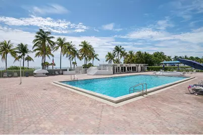 5005 Collins Ave #424, Miami Beach, FL 33140 - Photo 14