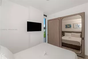 580 72nd St, Miami Beach, FL 33141 - Photo 8