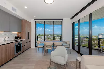 580 72nd St #1112, Miami Beach, FL 33141 - Photo 2