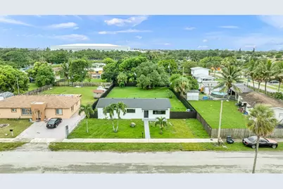 2600 NW 205th St, Miami Gardens, FL 33056 - Photo 1