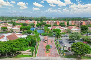 10245 NW 9th St Cir, Miami, FL 33172 - Photo 34