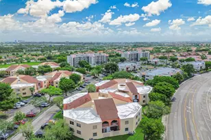 10245 NW 9th St Cir, Miami, FL 33172 - Photo 32