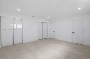 1215 NE 110th St, Miami, FL 33161 - Photo 16