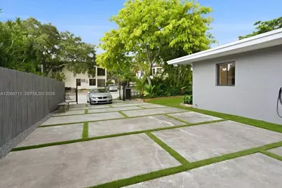 1215 NE 110th St, Miami, FL 33161 - Photo 24